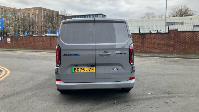Ford Transit Custom E-320 L1 Rwd 100kW 65kWh H1 Van Limited Auto